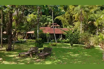 Image de Casa em Frente a Praia nas Margens do Rio Sahy