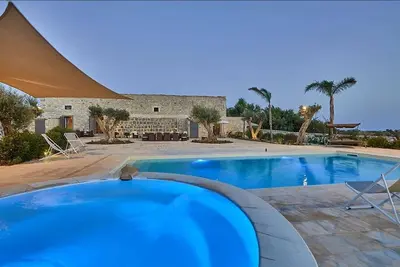 Image de Luxury Villa with private pool and jacuzzi - Marina di Ragusa