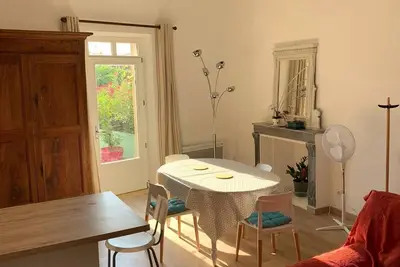 Image de Maison mitoyenne dans corps de ferme en Provence