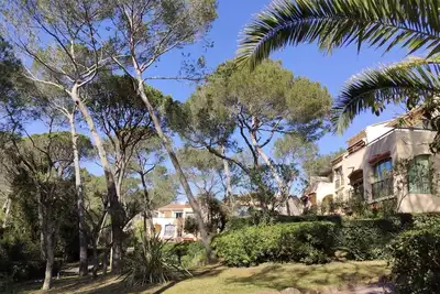 Image de T2 Golf de Valescure, piscine, tennis et jardin privé