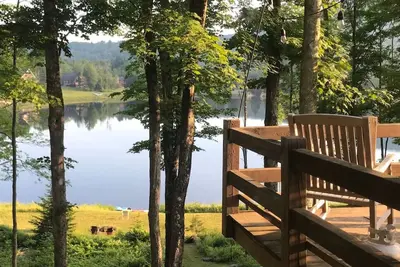 Image de The Lakefront Chalet - Ski, Ride, Golf, Bike, Hike