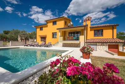 Image de Superbe maison à Barban avec WiFi