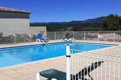Image de Belle maison dans un cadre privilégié 6/8 pers avec piscine, proche St Tropez