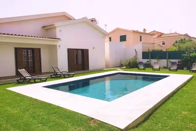 Image de White house with pool - Ericeira