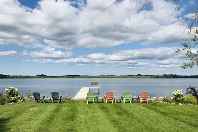 Image de Oneida Lakefront Home with Dock @ Peaceful Big Bay