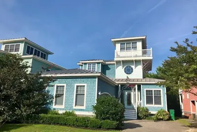 Image de Spacious Beach House: Oystermen's Pearl: Golf Cart Included