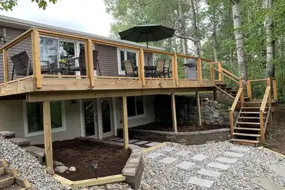 Image de Renovated River House on the Betsie in Northern Michigan