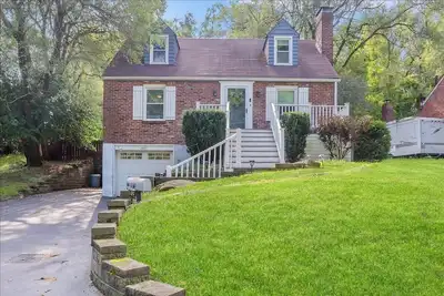 Image de The Dog Haus near Dt Pittsburgh |Pet Friendly| Self Check in!