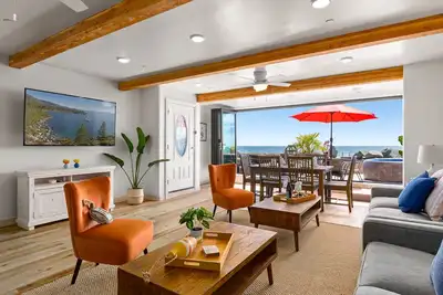 Image de Pet Friendly Lower Level Oceanfront Rental with a Spa P827-2