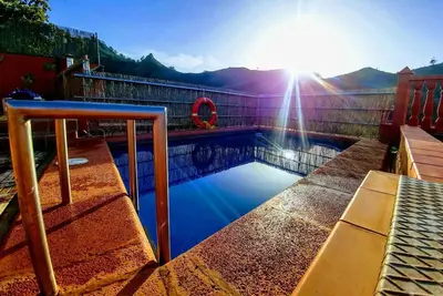 Image de Rural house in a valley with sea views and swimming pool.