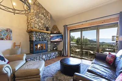 Incredible views and even better ski access! Newly remodeled ski condo