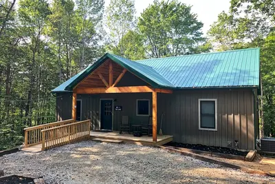 Image de The Lyric - Hot tub, fire pit, game room & private playground