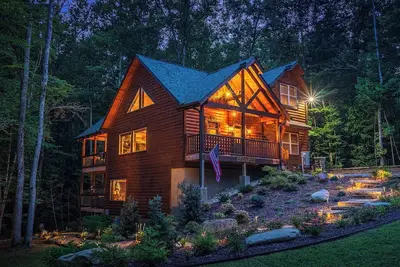 Image de Smoky Mountain Bliss/Minutes to- Pf-Gatlinburg/HotTub/Theatre/GameRoom