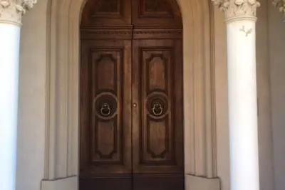 Image de Luxury apartment in villa a few steps from the sea