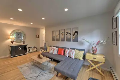 Image de Yonkers Apt w/ Balcony: Walk to Train Station!