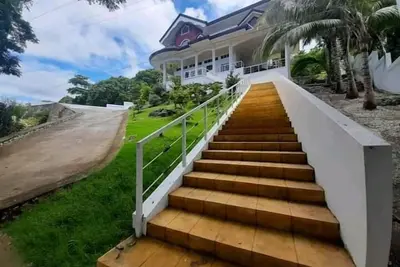 Image de Canoy's Mansion 4-Bed Villa in Dalaguete