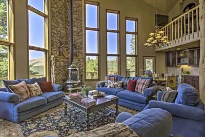 Image de Spacious Fairplay Retreat w/ Hot Tub & Fire Pit!