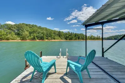 Image de Spacious Lake Hartwell Home w/ Private Boat Dock!