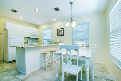 Starfish west - Captiva Village Duplex