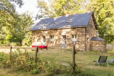 Image de Gîte paisible en parc arboré, 3 ch. , prox. Nantes/Rennes, équipements bébé, activités plein air