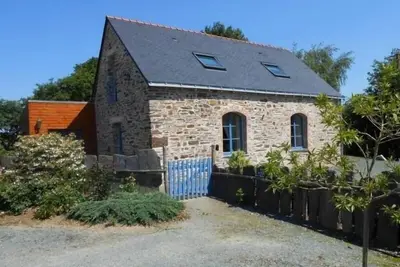 Image de Gîte familial au cœur de la Vallée du Don avec jardin clos, activités et équipements complets