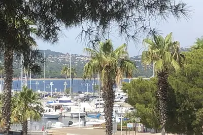Image de Villa avec accès privé au port