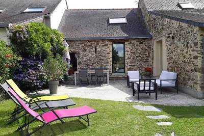 Image de Maison de charme avec piscine et grand jardin, près d'Ancenis - idéal pour familles et balades