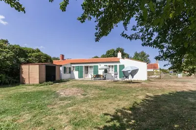 Image de Gîte au Calme avec Jardin, Proche Plages, 2 Chambres, Vélos et Randonnées à Machecoul