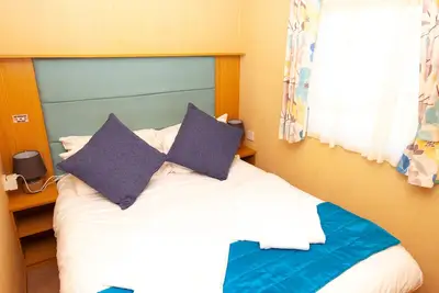 Maple Ridge Caravan at Camber Sands by the Beach