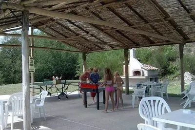 Image de Apartment with 2 bedrooms, 1 bathroom and terrace with garden furniture and bbc