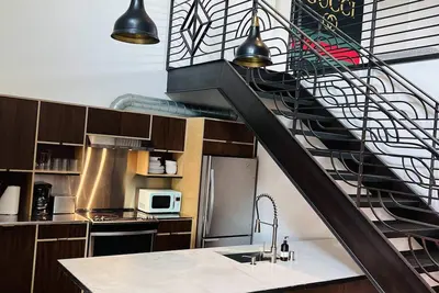 Image de Bishop Arts Hotel Penthouse Suite 8