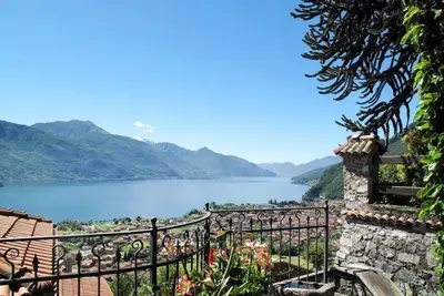 Joli appartement pour 12 personnes avec Wifi, Tv, terrasse et parking