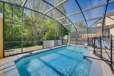 Image de 8 Mi to Disney: Villa w/ Screened Pool & Lanai
