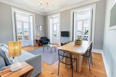 Image de Bairro Alto w/ View up to 20guests by Central Hill
