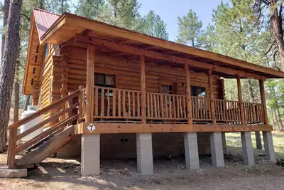 Image de Circle Pine Ranch- \"The Real Log Cabin Experience\"