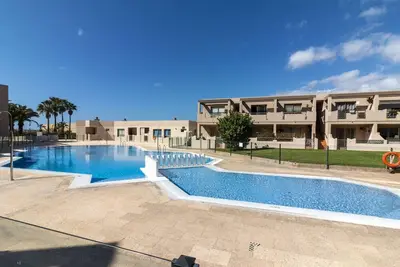 Spacious and bright Beachfront Apartament - HomeForGuest