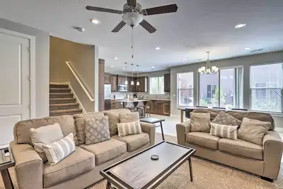 Image de Luxury Downtown Moab Townhome w/ Pool Access!
