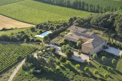 Image de Magnifique bastide avec piscine en face du Colorado Provençal, sans vis à vis