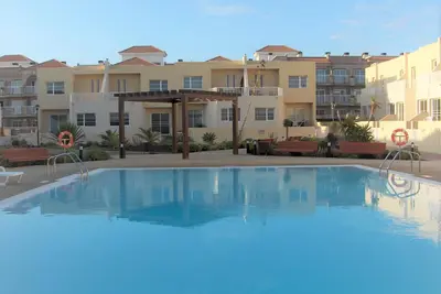 Litha House 3 bed holiday home 10 mins from beach and all amenities