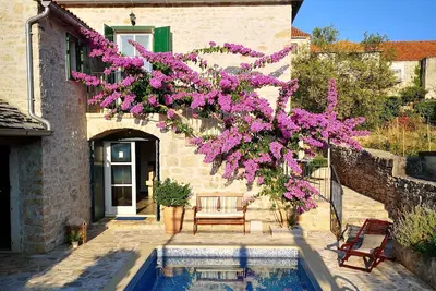 Image de Newly renovated 3-Br Dalmatian stone Villa with Pool for 6-8 Guests