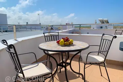 Image de Beautiful modern Townhouse, sea view terrace, near to beach and old town of Conil