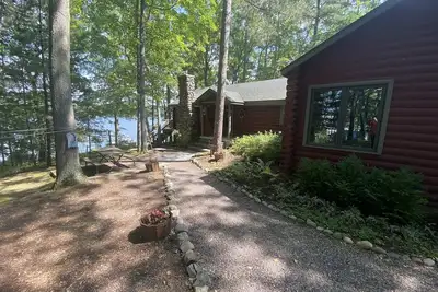 Image de Traverse City @ Rennie Lake. . Idyllic Lakefront Retreat. . Cc49. . . Perfect!