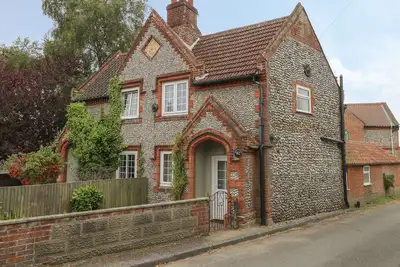 Image de Compass Cottage, pet friendly, with open fire in Sheringham