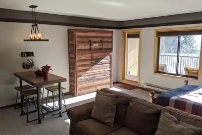 Image de Keystone Condo Next to Lifts & Shuttle Stop, Private Balcony w/ Great Views!