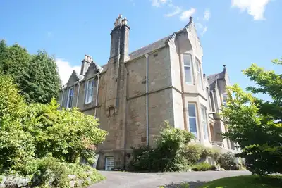 Image de Bright, cosy lower floor flat in Victorian listed villa