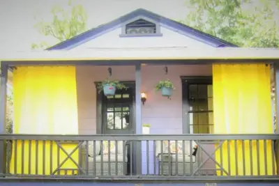 Image de Lavender Guesthouse - A Private Oasis Downtown.