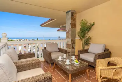 Image de Lovely seaview apartment by Costarentals - Ref 106