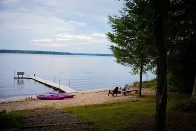 Image de Secluded Lake Retreat