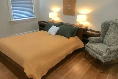 Image de 240 State St Ne Loft B Salem Oregon \"Tiger Station Lofts\"