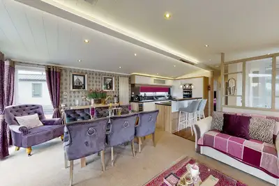 Image de Tattershall Vip Lodge - Sleeps 6 - Terrace with private hot tub